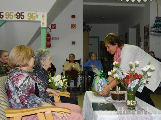 95. születésnapot ünnepeltünk 17